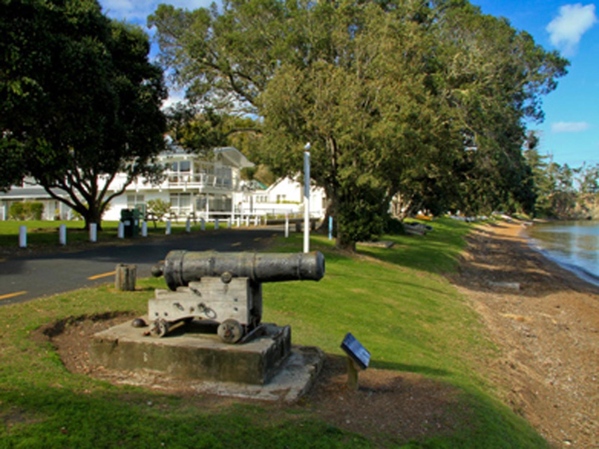 Hananui Lodge And Apartments Russell Exterior foto